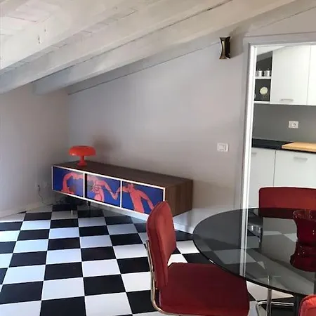 Garda Attic דירה